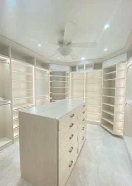 Custom Walk-In Closets